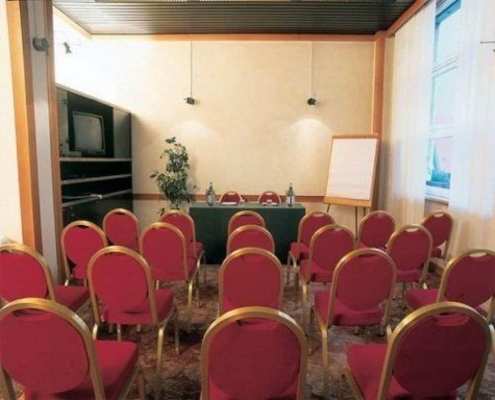 Mokinba Hotels Sant'Ambroeus Milan Extérieur photo