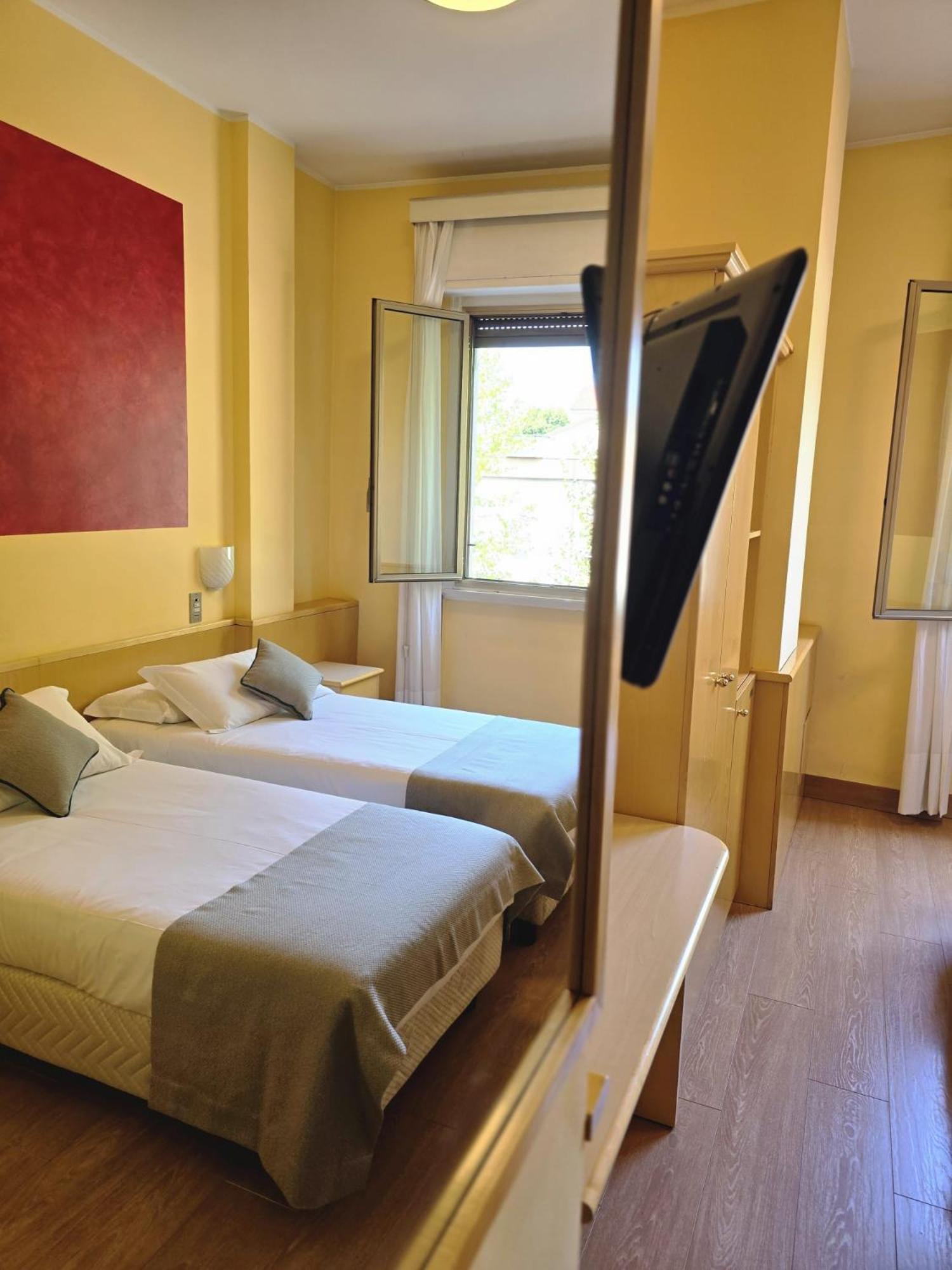 Mokinba Hotels Sant'Ambroeus Milan Extérieur photo