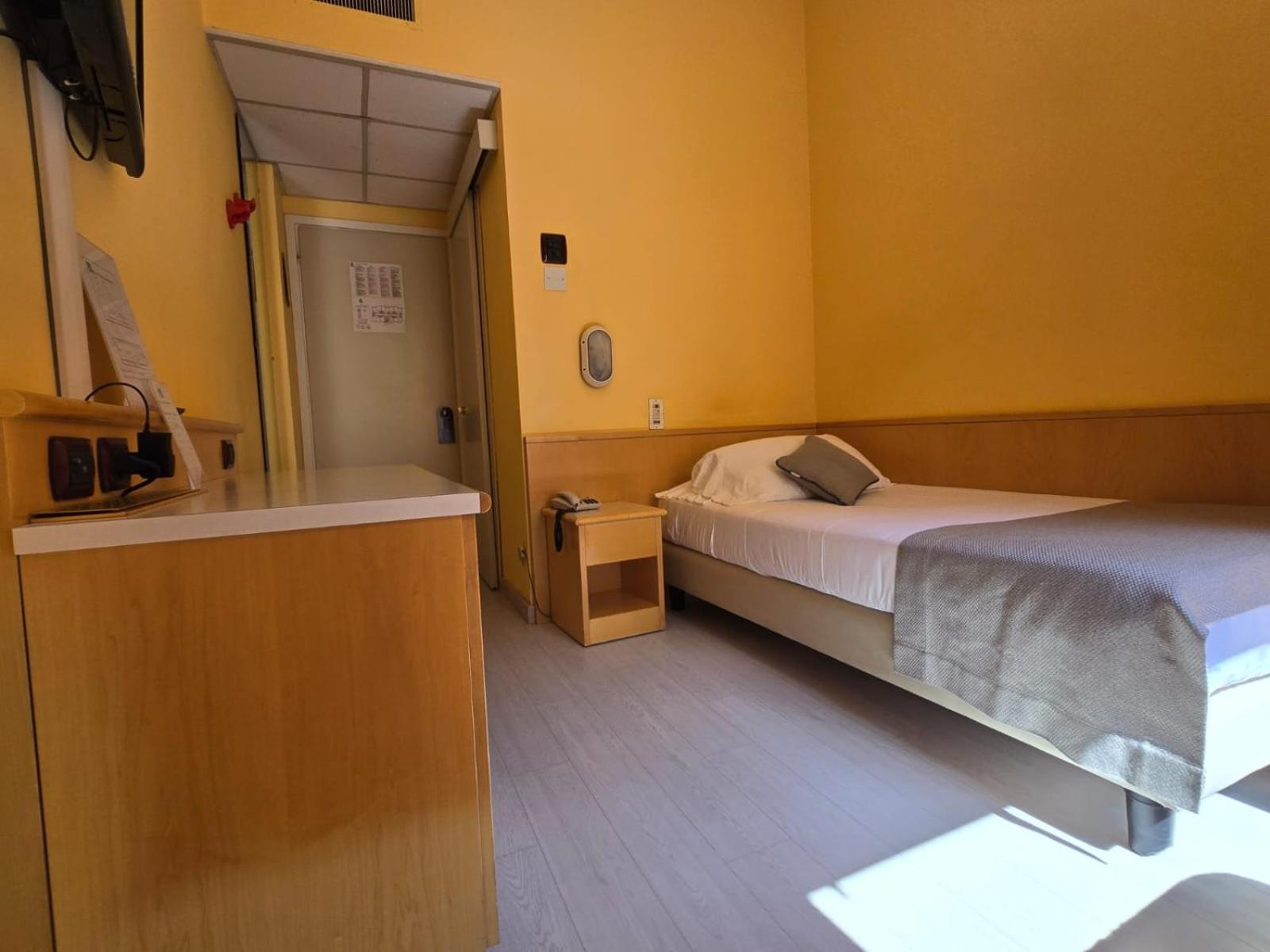 Mokinba Hotels Sant'Ambroeus Milan Extérieur photo