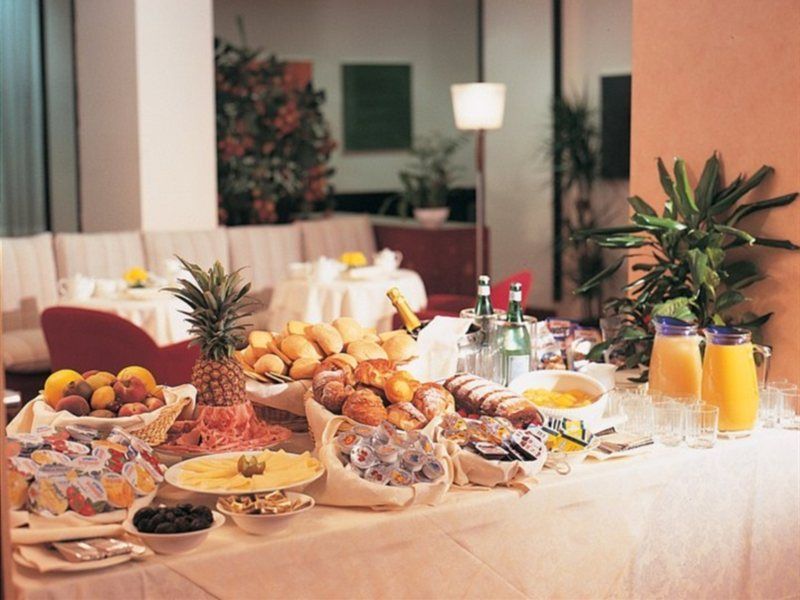 Mokinba Hotels Sant'Ambroeus Milan Extérieur photo