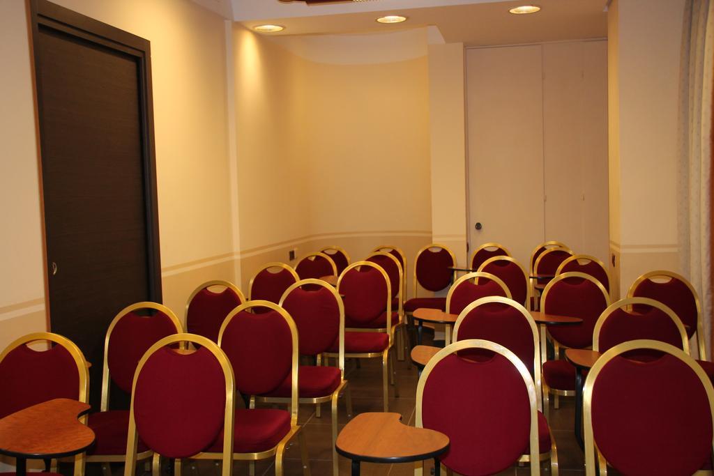 Mokinba Hotels Sant'Ambroeus Milan Extérieur photo